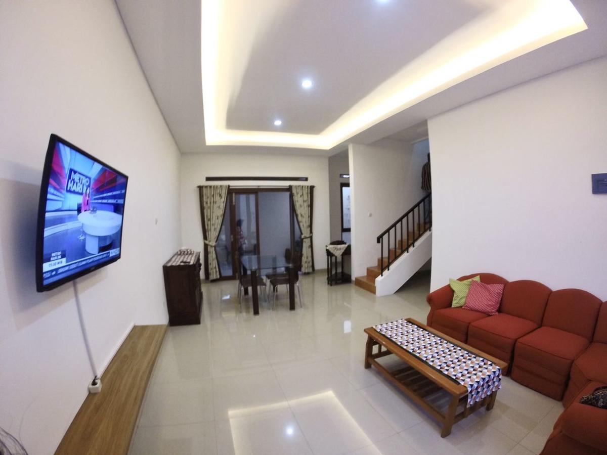 Padma Laguna Guesthouse Baturetno Eksteriør bilde