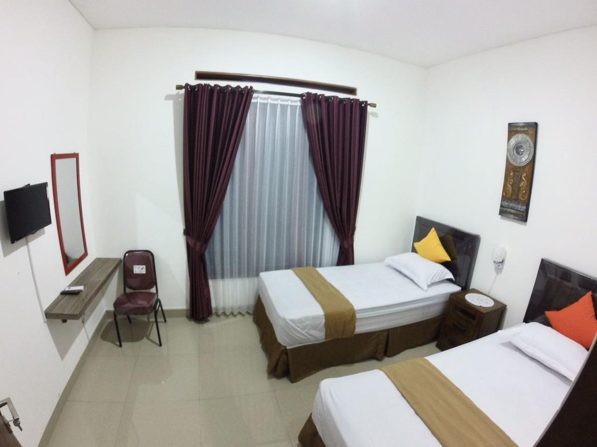 Padma Laguna Guesthouse Baturetno Eksteriør bilde